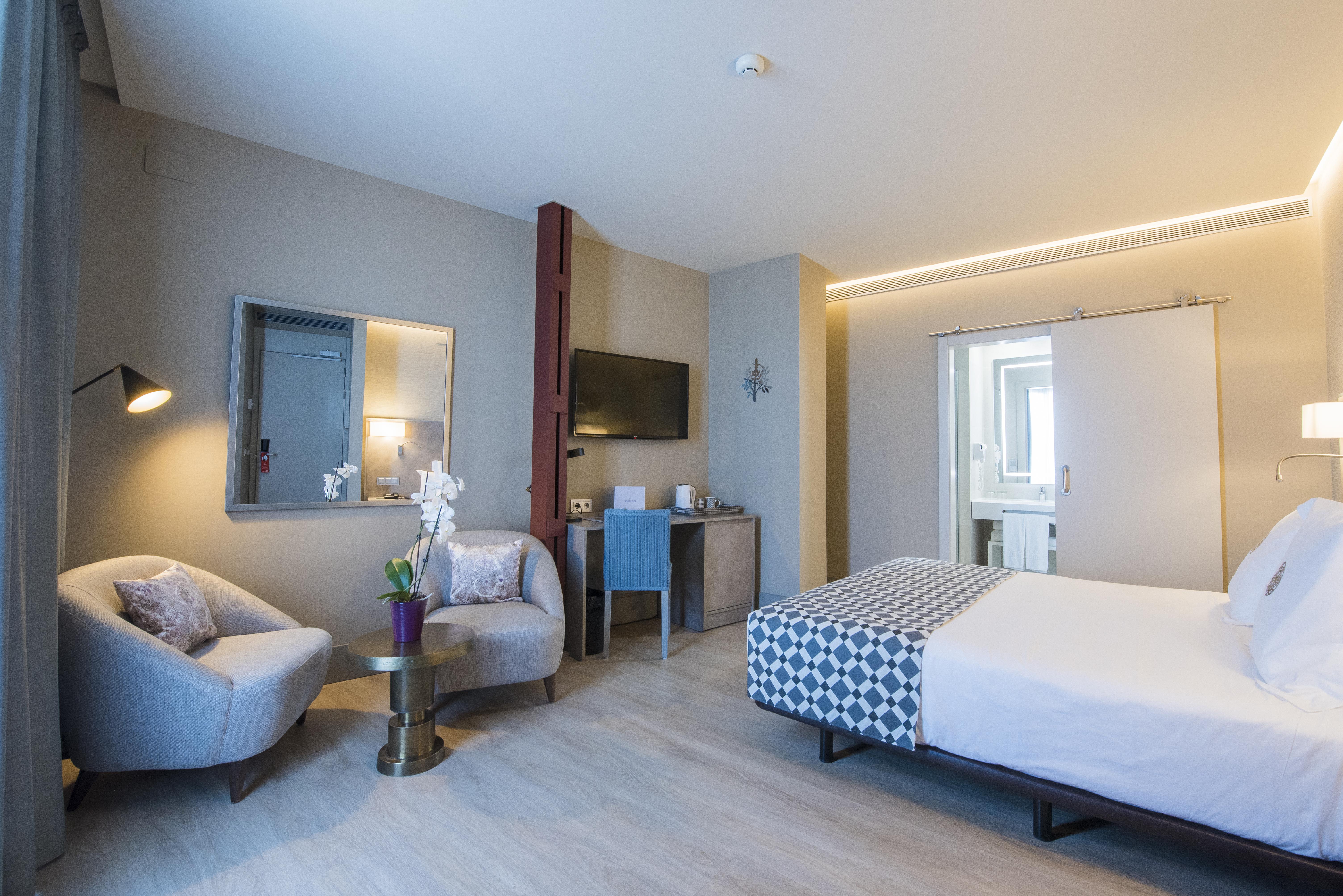 America Hotel 4*